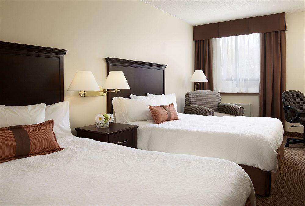 Waterfront Hotel Downtown Burlington Bilik gambar